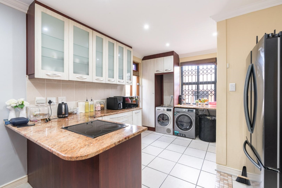 3 Bedroom Property for Sale in Royal Ascot Western Cape